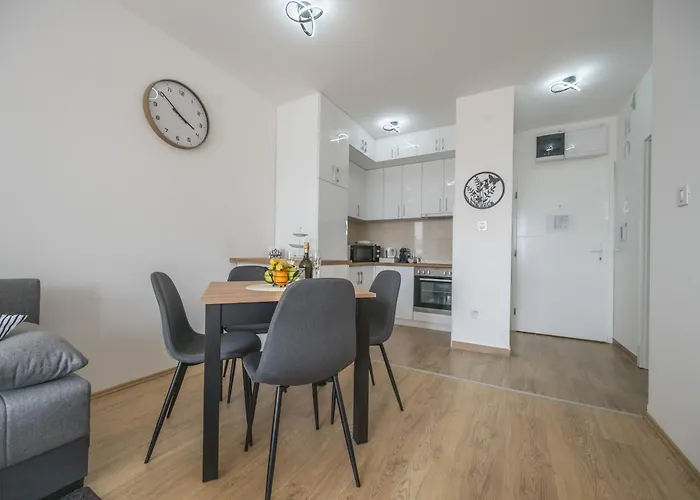 דירה Tri Kralja 2 *